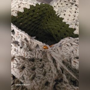 Custom 60 to 70 round granny square throw